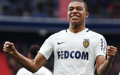 HK体育动态-佐默当选年度最佳运动员